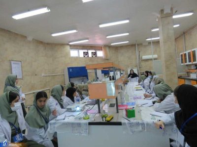 9 آزمایشگاه دانشگاه آزاد دزفول در اختیار 213 دانش آموز سمپاد