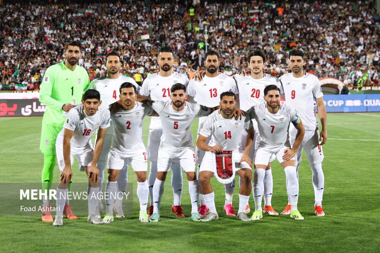 برد یک نیمه‌ای ایران/ بلیت‌دارها پشت در، جایگاه بانوان پر نشد! - خبرگزاری آژیراک | اخبار ایران و جهان