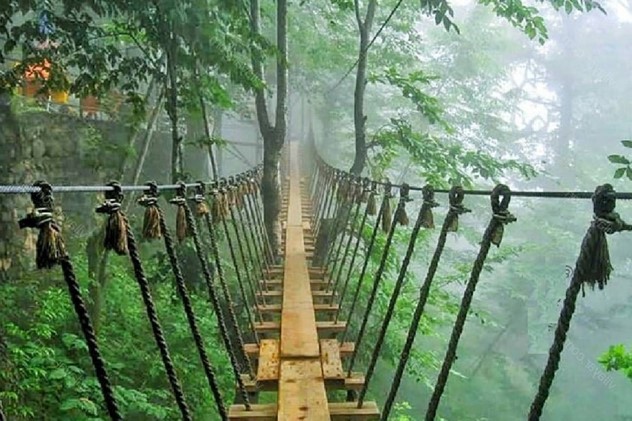 جاهای دیدنی رامسر در شب